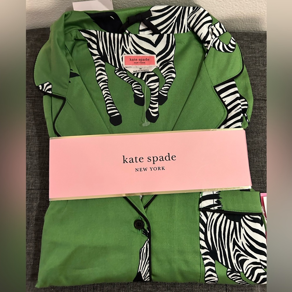 New! Kate Spade giraffe pajamas